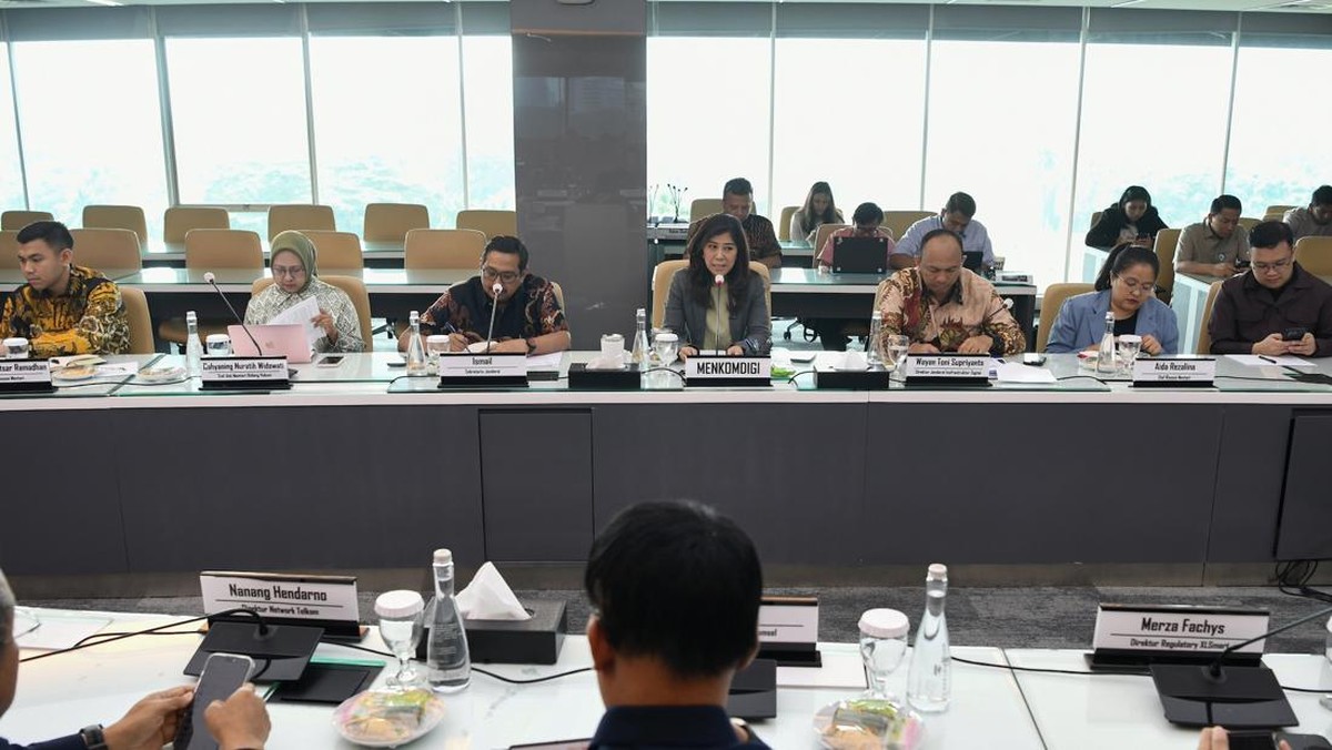 Satu NIK untuk Tiga Nomor HP? Siap-siap Aturan Baru Kominfo!