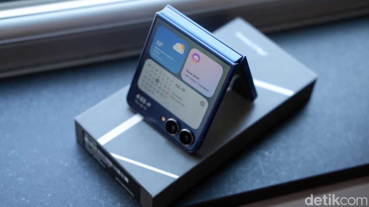 Galaxy Z Flip7, Bocoran Layar Depan yang Bikin Penasaran!