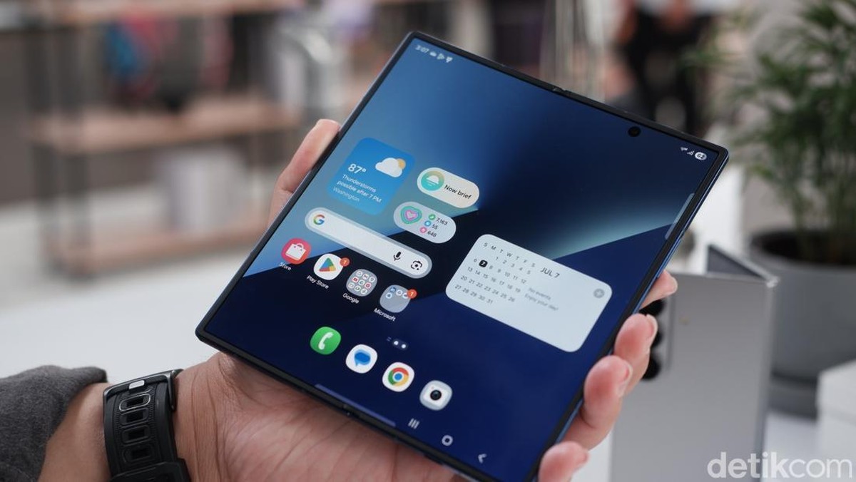 Galaxy Z Fold7 Bakal Lebih Ramping & Kuat? Kabar Baik Buat yang Suka Gadget Awet!