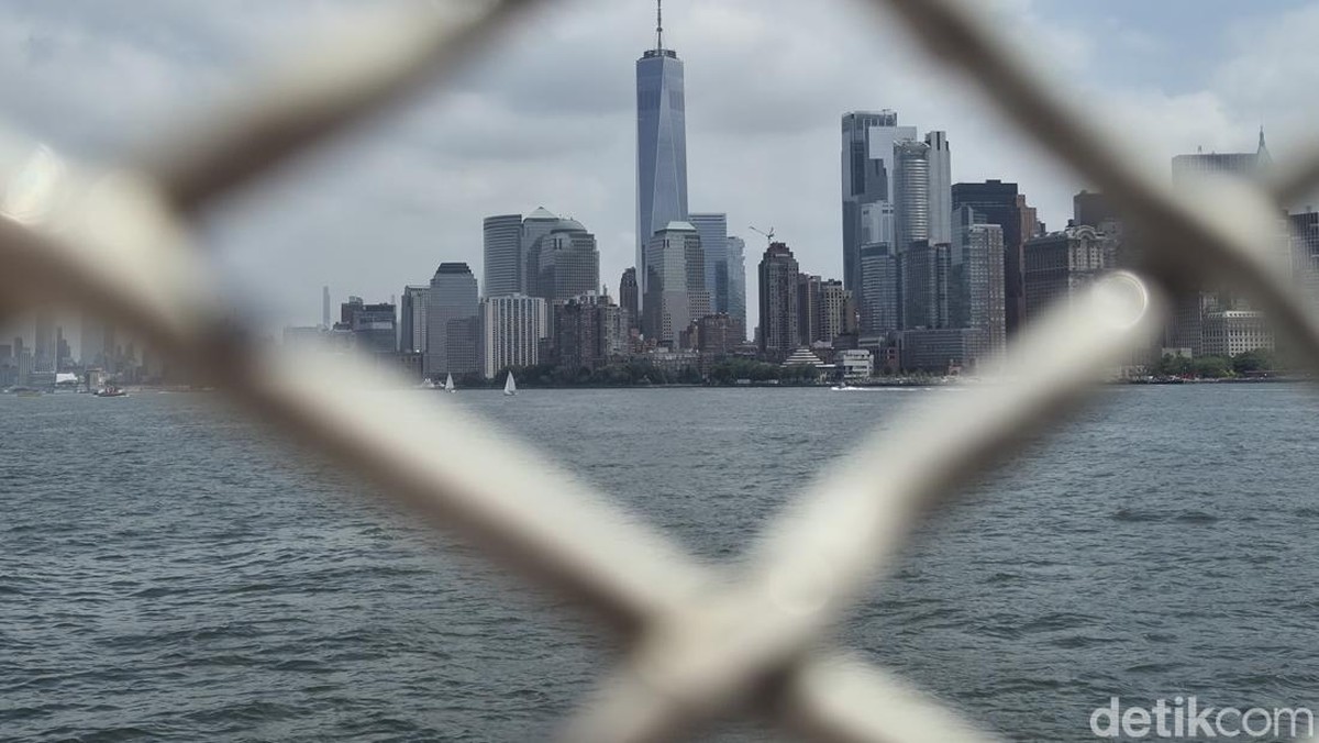 Intip Hasil Foto Galaxy Z Flip7 di Tengah Gemerlap New York!