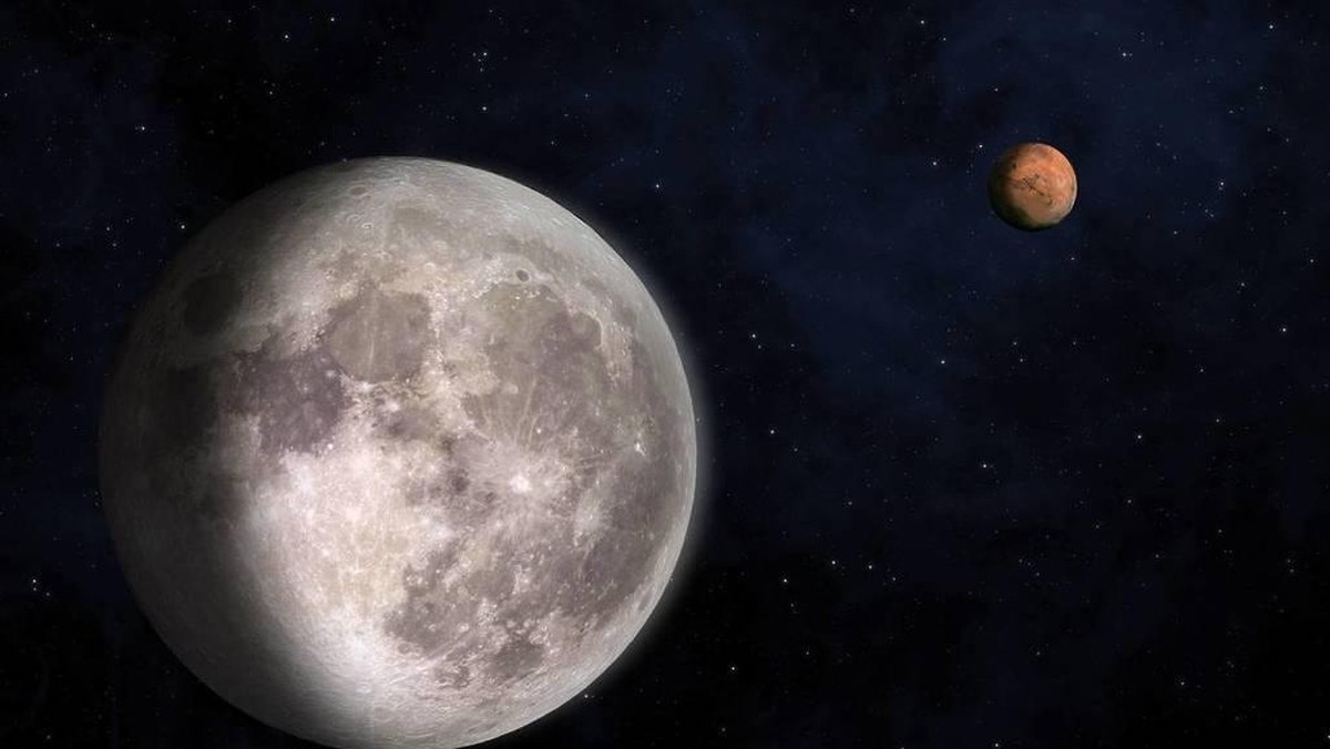 Wow, Bulan dan Mars Kompak Bikin Pemandangan Langit Romantis!