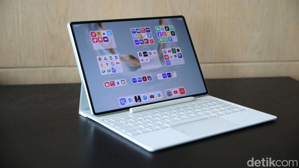 Huawei MatePad Pro 12.2 (2025), Tablet Super Fleksibel, Bisa Jadi Apa Saja?