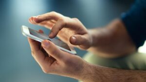 Penasaran Nggak Sih Lokasi Nomor HP Si Dia? Ini Triknya!