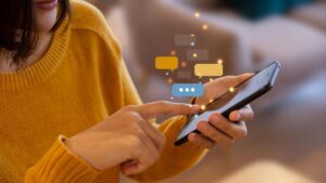 WhatsApp dan Panggilan Video Lainnya Terancam Dibatasi di Indonesia? Ini Alasannya!