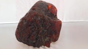 Siapa Sangka? Batu Pintu Nenek Ini Harganya Bikin Melongo!