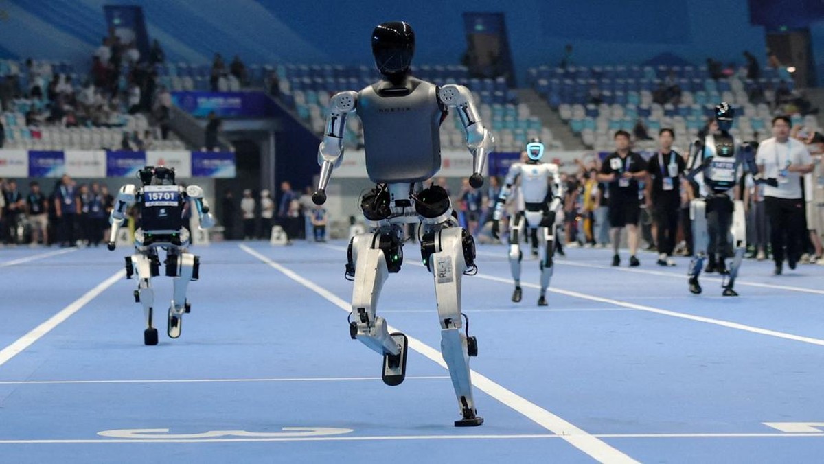 Robot China Unjuk Gigi di Olimpiade Robot Humanoid Perdana!