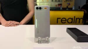 Realme Bikin HP Baterai Gede Banget, Lebih Slim dari Powerbank, Serius?!