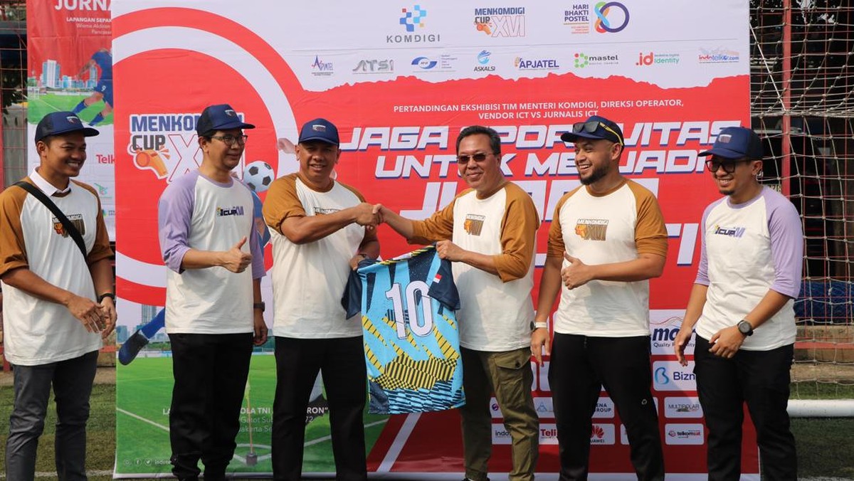 Adu Ketangkasan di Lapangan Hijau, Menkominfo CUP 2025 Meriahkan Hari Bhakti Postel ke-80!