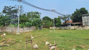 Kabel Fiber Optik Bikin Pusing? Begini Desain Tiang yang Lebih Rapi!