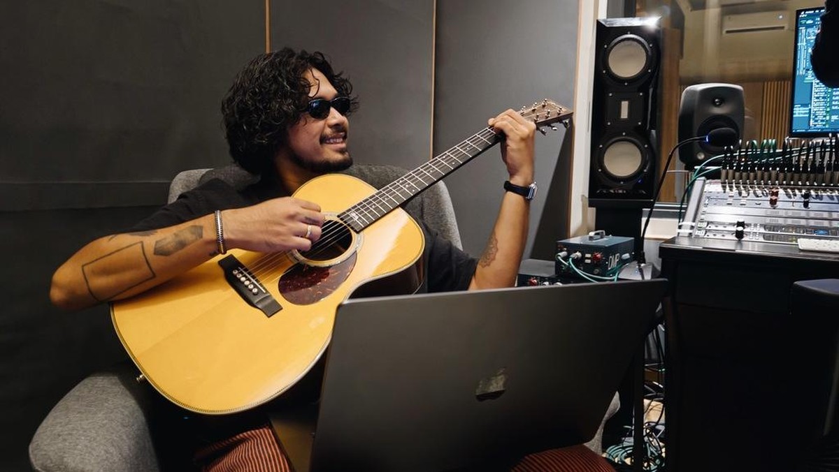 Intip Cara Petra Sihombing Bikin Album Indie Lebih Mudah dengan Ekosistem Apple!