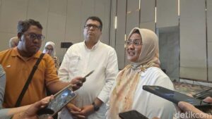 Biaya Regulasi Selangit Bikin Operator Meradang, Pemerintah Harus Gimana?