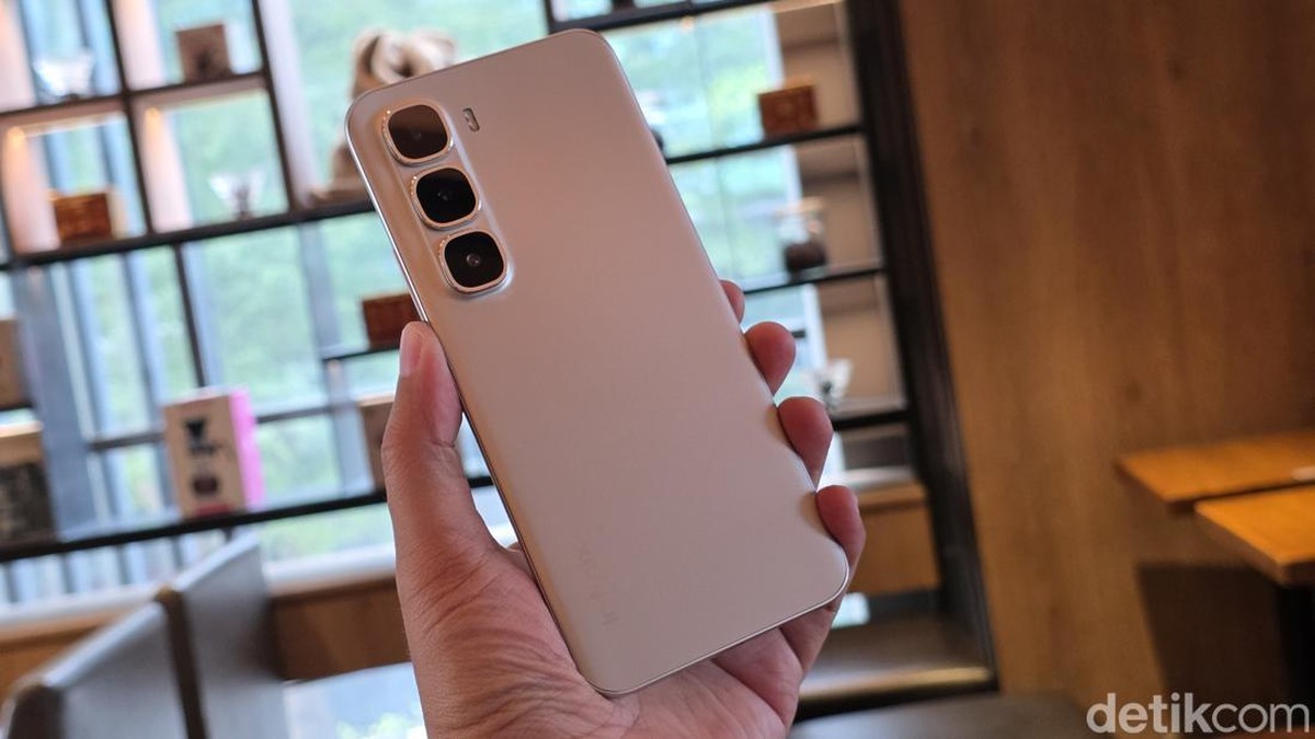 Dompet Aman, Gaya Maksimal, 5 HP Layar AMOLED Mulai 2 Jutaan