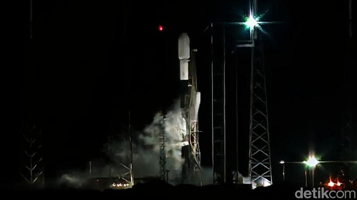 Kenapa Roket Bisa Gagal Terbang? Cari Tahu Istilah Scrub di Baliknya!