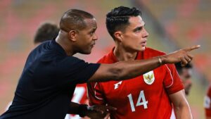 Kluivert Out? Netizen Ramai Sebut Nama-Nama Pelatih Ini!