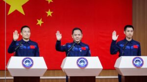 Shenzhou-21, Angkasa Memanggil, Tiga Astronaut Tiongkok Siap Terbang!