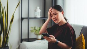 Iklan Bikin Jengkel Muncul Mulu di HP? Ini Trik Ampuh Biar Lenyap!