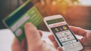 Awas! Modus Iklan Judi Online Makin Pintar di Facebook & Instagram