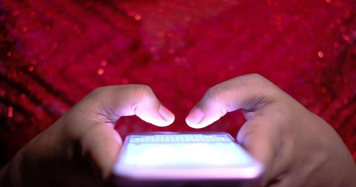 Apple Blokir Aplikasi Rusia iPhone Wajib Ganti Android?