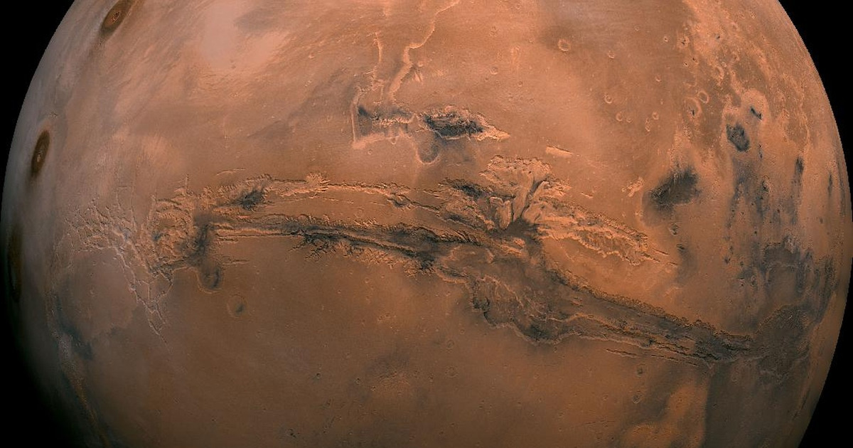 Rahasia Merah Mars Terkuak Meteorit Bawa Permata Langka