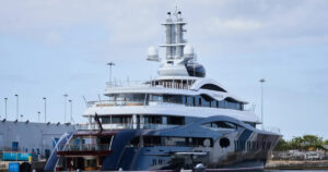 Yacht Mewah Zuckerberg Tersandung Isu Moralitas Laut Alaska